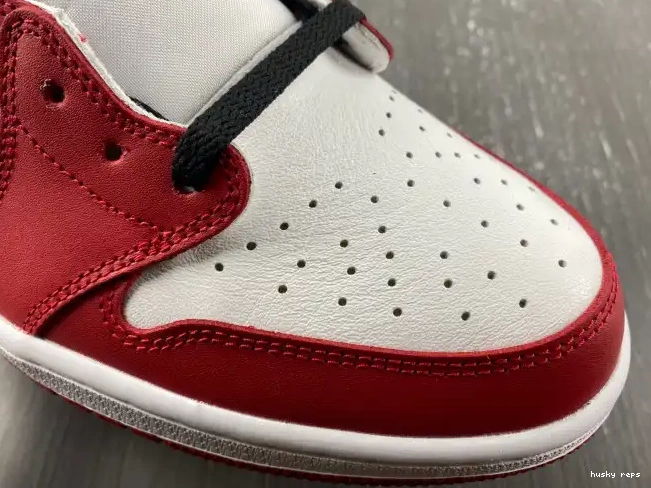Cheap Husky Low Jordan Air Chicago Retro 705329-600 1 0527